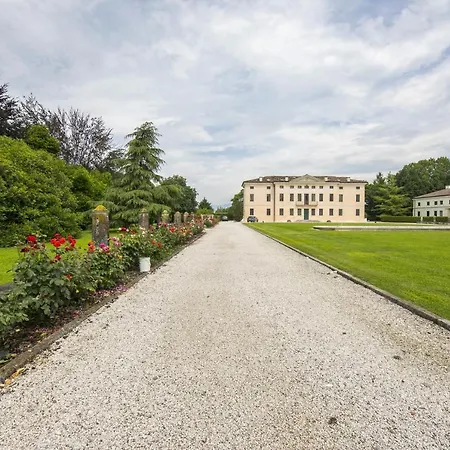 Apartament Solatia *